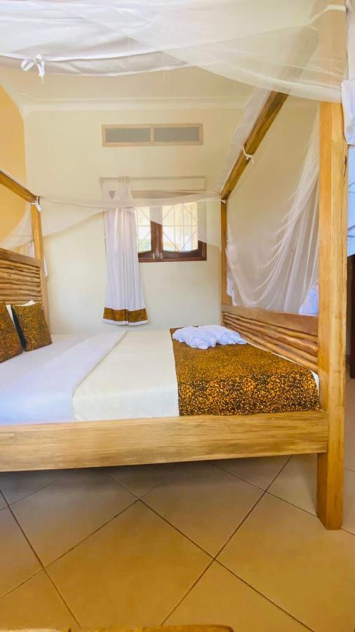 Buutu Nest Bed and Breakfast Jinja Exteriör bild
